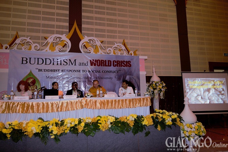 Hoi thao Nhom  (1).jpg