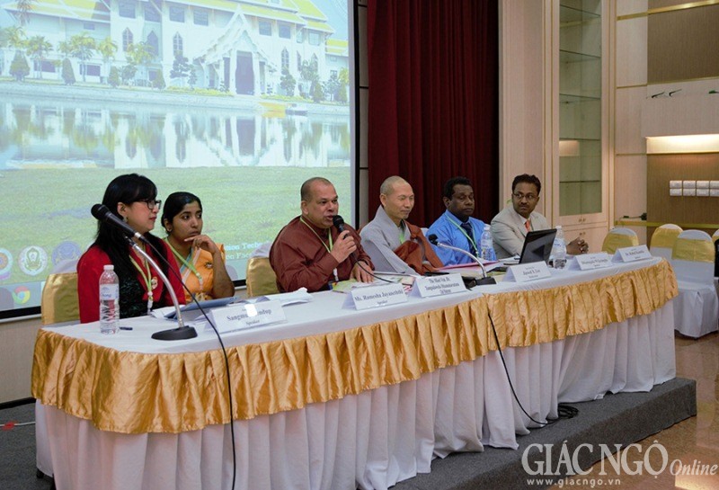 Hoi thao Nhom  (3).jpg