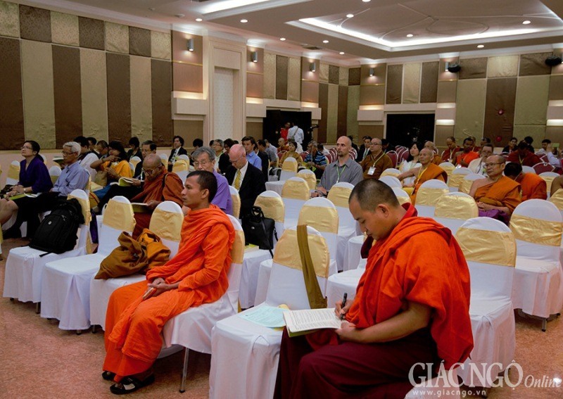 Hoi thao Nhom  (4).jpg