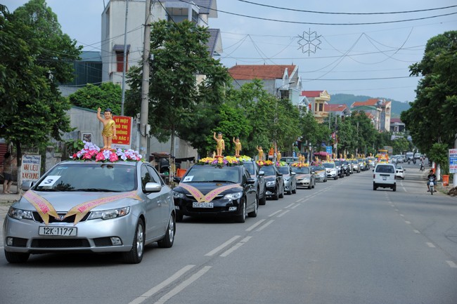 Lạng Sơn: Hàng ngàn người dự lễ Phật đản ảnh 6 ls 2.jpg