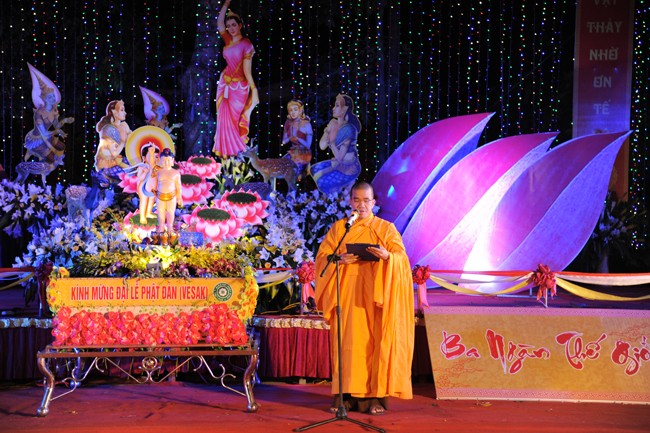 Lạng Sơn: Hàng ngàn người dự lễ Phật đản ảnh 2 ls 5.jpg