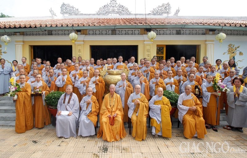 chua sac tu linh thuu (12).jpg