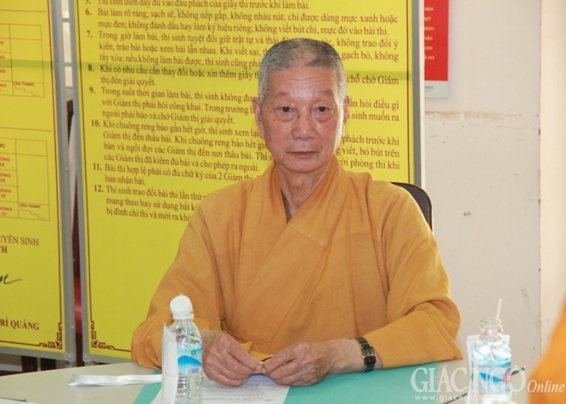 1 tuyen sinh (4).jpg