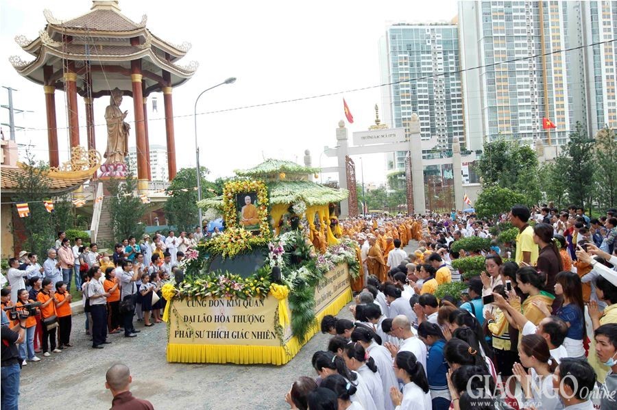 Cung đón kim quan cố Đại lão HT.Thích Giác Nhiên ảnh 8 ANH AA (11).jpg