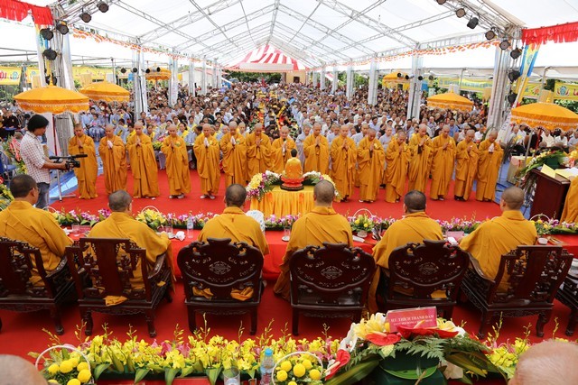 PG Ninh Bình tổ chức Đại lễ Vu lan và lễ dâng y ảnh 10 nb 10.jpg