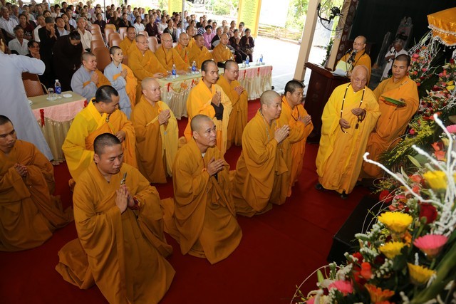Ninh Bình: Tưởng niệm cố Đại lão HT.Thích Tâm Châu ảnh 3 hnoi 4.jpg
