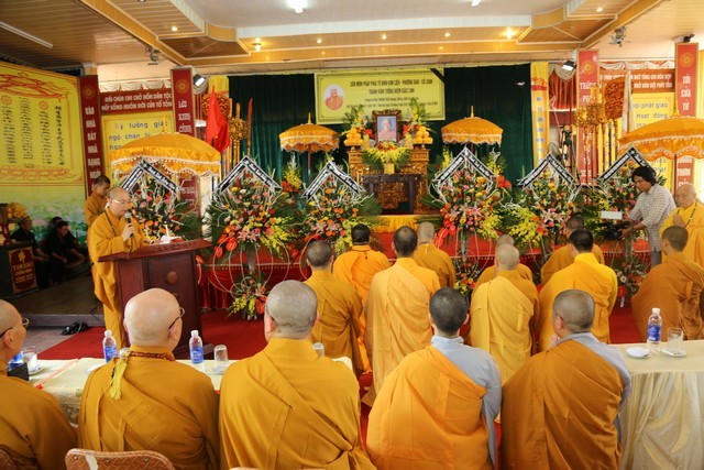 Ninh Bình: Tưởng niệm cố Đại lão HT.Thích Tâm Châu ảnh 6 hnoi 5.jpg