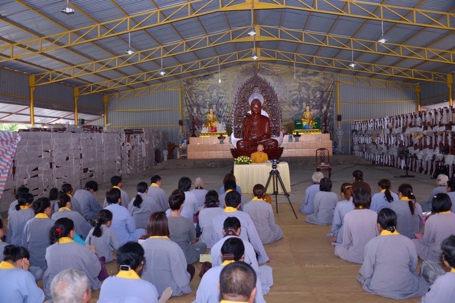 Khoa tu ngay 20-9 (2).JPG