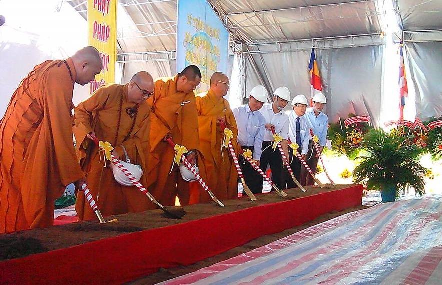 Lễ khởi công xây dựng thiền viện Trúc Lâm Cà Mau ảnh 3 1 tvien1.jpg