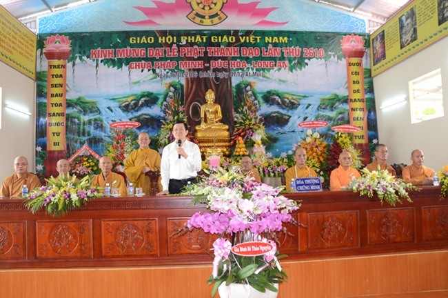 Chủ tịch nước dự lễ kỷ niệm Phật thành đạo ảnh 4 chutich nuoc 2.jpg