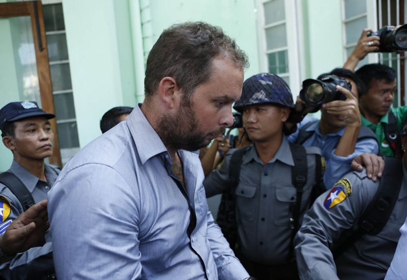 Philip Blackwood trong phiên tòa xét xử theo luật định của Myanmar hồi năm ngoái Philip-Blackwood.jpg