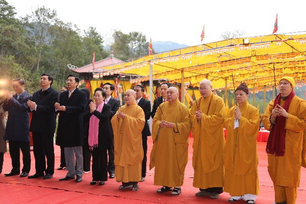 Quảng Ninh: Chính thức khai hội Yên Tử mùa xuân 2016 ảnh 6 yen-tu0023.jpg