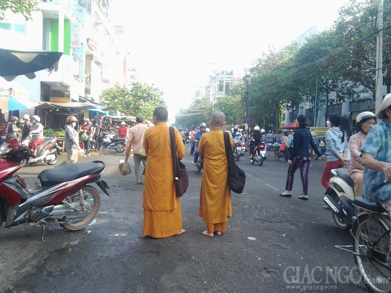 “Sư giả” vẫn lang thang trên đường phố Biên Hòa ảnh 2 1 truongtri2.jpg