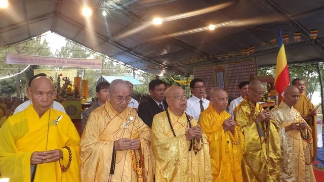 Bế mạc tuần lễ chiêm bái Phật ngọc tại Quảng Nam ảnh 5 phatngoc01.jpg