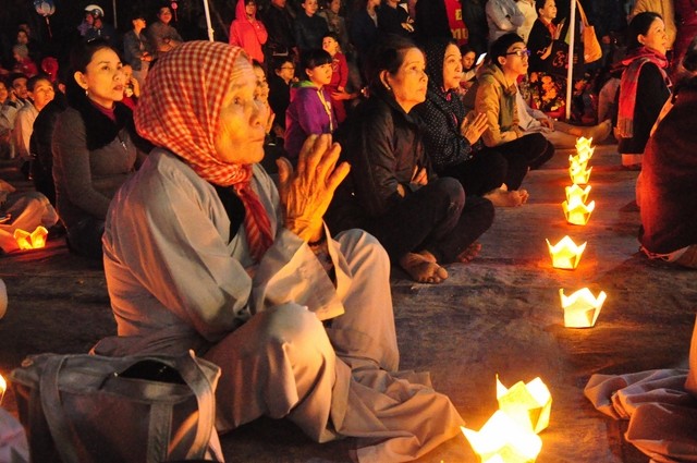 Bế mạc tuần lễ chiêm bái Phật ngọc tại Quảng Nam ảnh 4 phatngoc55.jpg