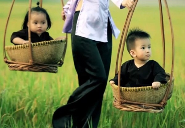 Dạy con hiếu thuận ảnh 1 anhminhhoa.jpg