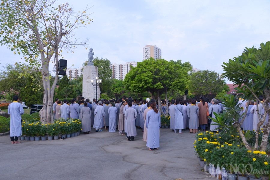 Le tam Phat - chua Hue Nghiem (15).JPG