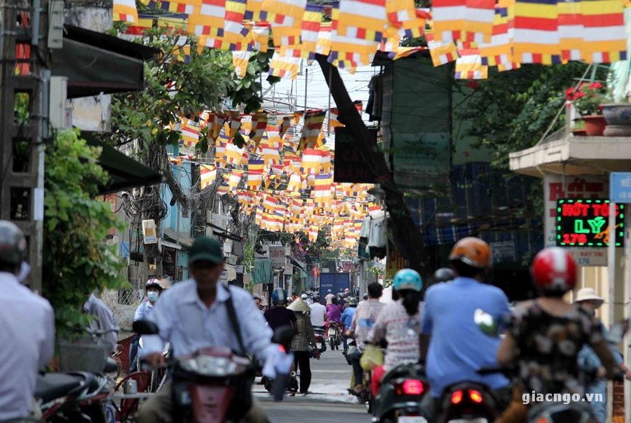 KHONG KHI pd (26).JPG