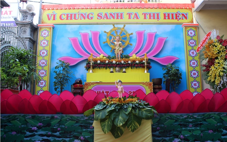 Chiêm ngưỡng lễ đài Phật đản tại các chùa ở TP.HCM ảnh 1 1ld.jpg