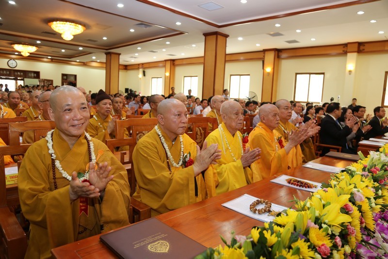 T.Ư Giáo hội trang nghiêm tổ chức Đại lễ Phật đản ảnh 8 1 hnoi 10.jpg