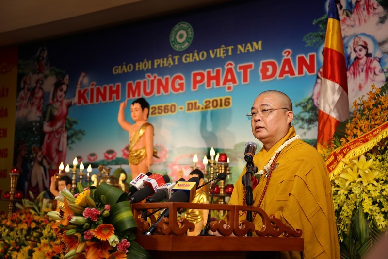 T.Ư Giáo hội trang nghiêm tổ chức Đại lễ Phật đản ảnh 6 1 hnoi 11.jpg