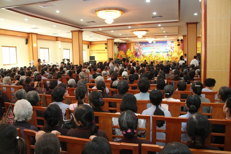 T.Ư Giáo hội trang nghiêm tổ chức Đại lễ Phật đản ảnh 16 1 hnoi 15.jpg