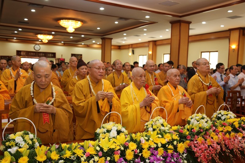 T.Ư Giáo hội trang nghiêm tổ chức Đại lễ Phật đản ảnh 18 1 hnoi 19.jpg