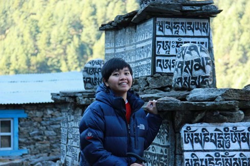 Cô gái Việt Nam đầu tiên trong tu viện Nepal ảnh 2 Cô gái Việt Nam đầu tiên trong tu viện Nepal - ảnh 1