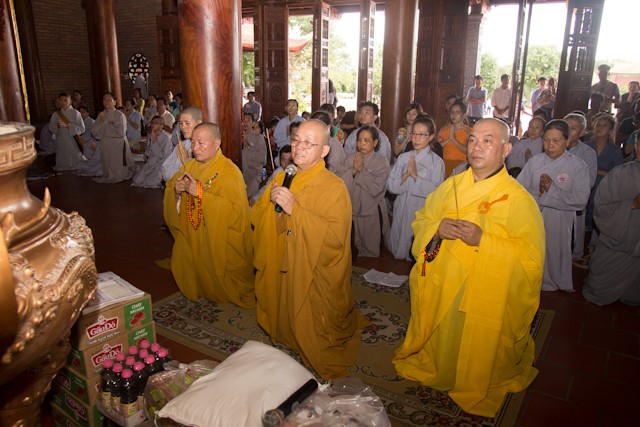 TP.HCM: Chùa Phước Huệ cúng dường trường hạ ảnh 1 IMG_0124.jpg