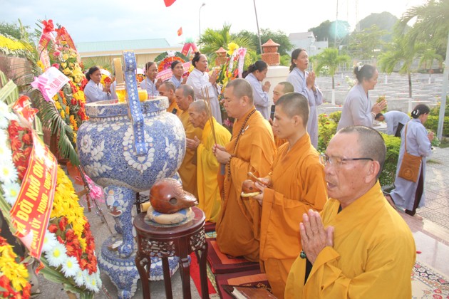 ntranglshoahai (1).jpg