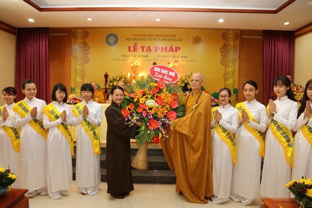 Hà Nội: Lễ tạ pháp tại trường hạ Quán Sứ ảnh 6 a quansu 3.jpg