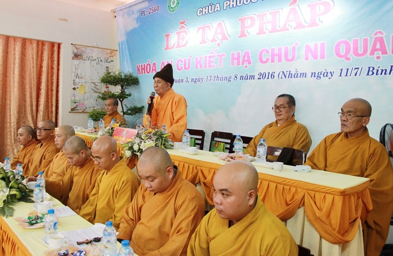 Chư Ni Q.3 tạ pháp An cư kiết hạ PL.2560 ảnh 8 13y.jpg