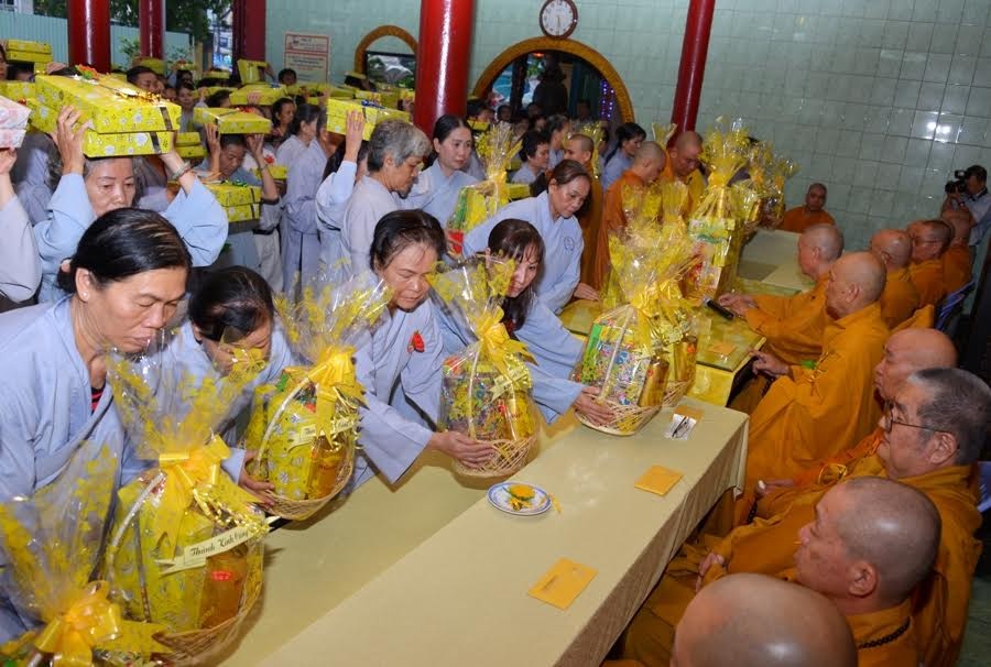 TP.HCM: Lễ Vu lan tại Việt Nam Quốc Tự ảnh 6 a vlvnqt 11.jpg