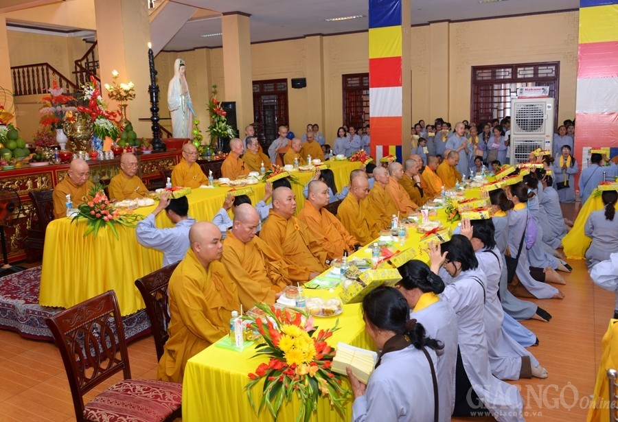 Le Vu lan - chua Pho Quang (9).JPG