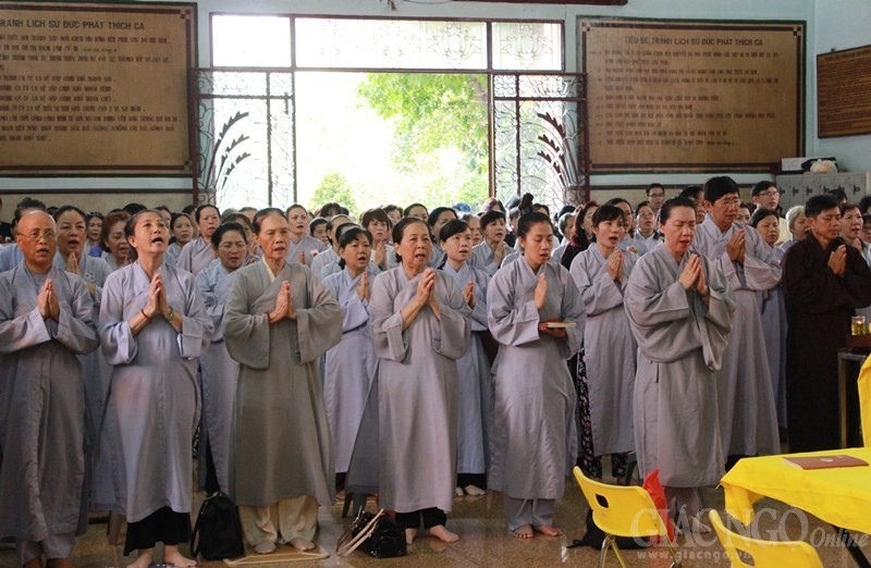 Phật tử chùa Xá Lợi cúng dường lễ tự tứ chư Tăng ảnh 2 2tt.jpg