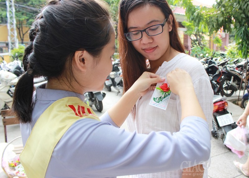 Phật tử chùa Xá Lợi cúng dường lễ tự tứ chư Tăng ảnh 6 8tt.jpg