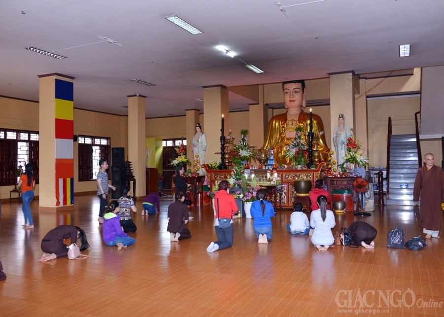 Le Vu Lan - mung 14-7 (10).JPG