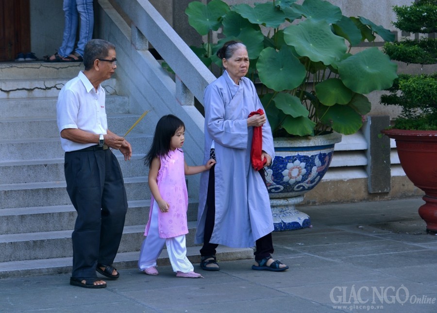 Le Vu Lan - mung 14-7 (15).JPG