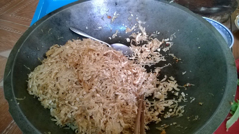 bi cuon chay 01.jpg
