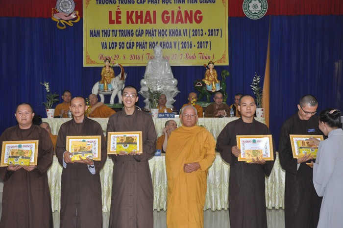 Tiền Giang: Trường Trung cấp Phật học khai giảng ảnh 2 k7.jpg