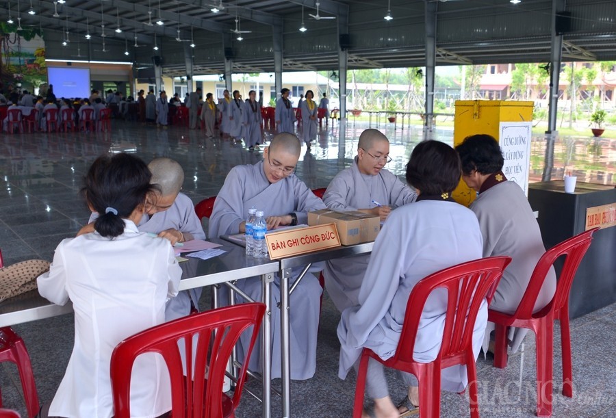 Khoa tu ngay 16-10-2016 (4).JPG