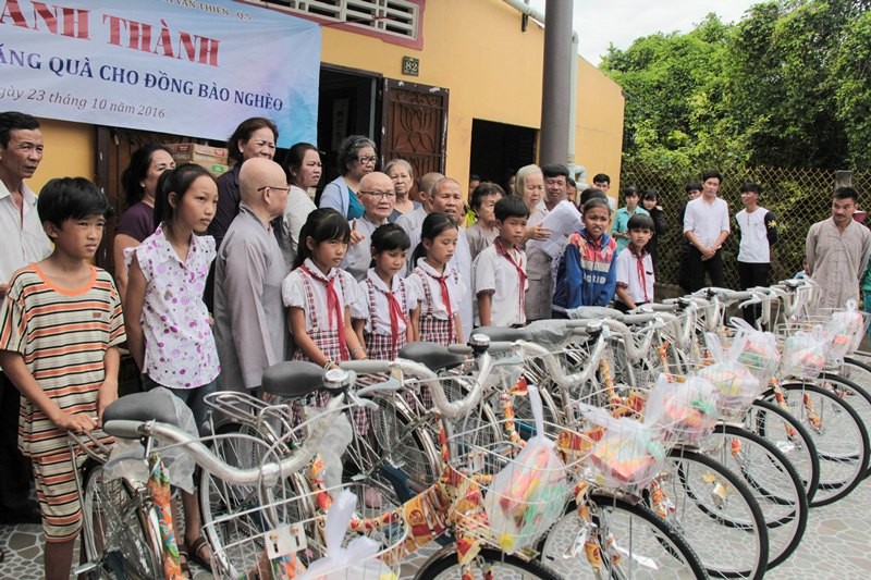 Chùa Vạn Thiện hỗ trợ xây cầu nông thôn ảnh 3 giatruc3.jpg