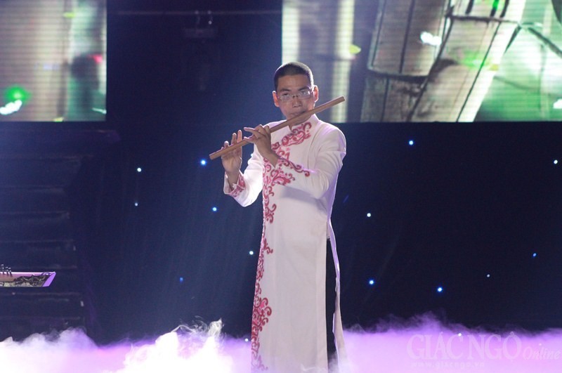 Chùm ảnh: Đêm văn nghệ “Phật giáo và dân tộc” ảnh 13 14vn.jpg