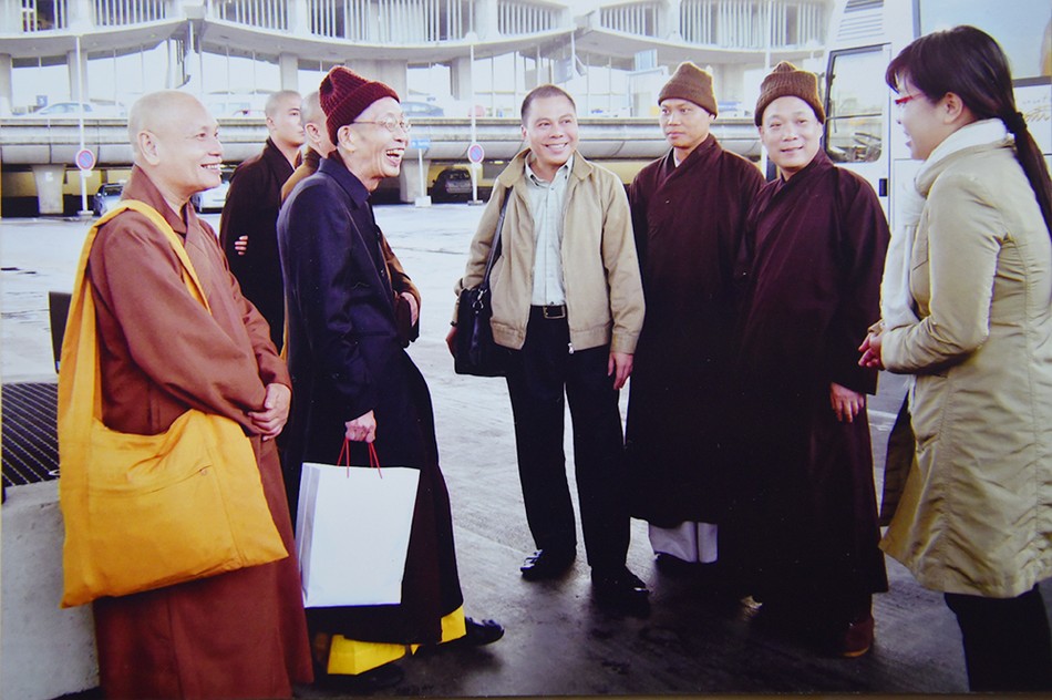 1 thay trichon 3.jpg