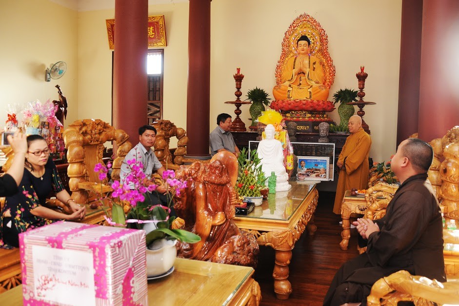 a vantung33.jpg