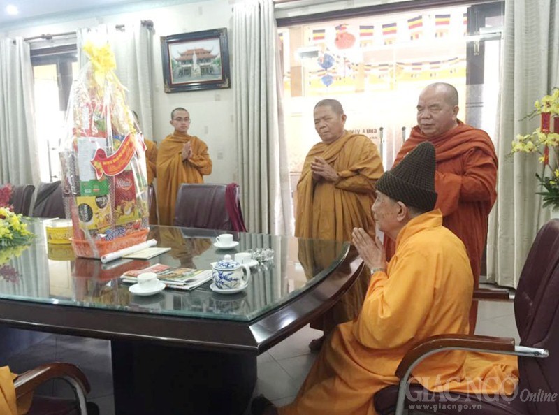 BTS TP.HCM chúc Tết chư tôn đức HĐCM, HĐTS ảnh 5 7.jpg