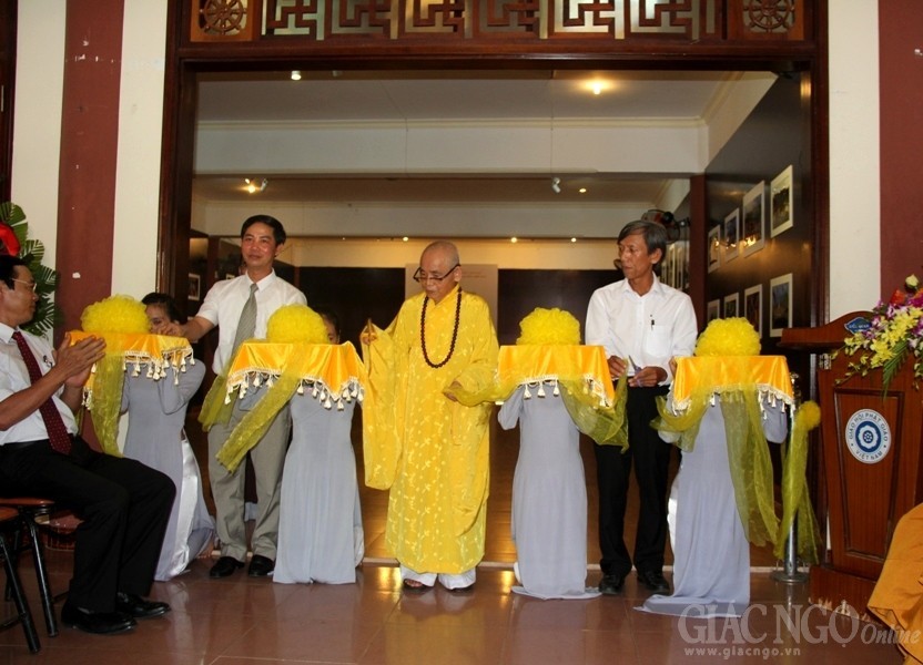 TT-Huế: Lễ khai và tụng kinh Pháp hoa ảnh 4 1 quangdien5.jpg