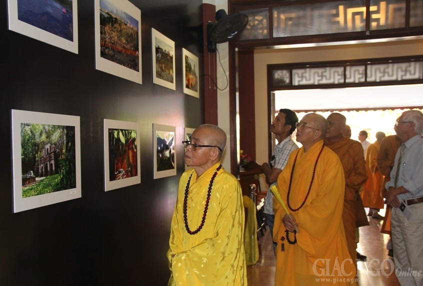 TT-Huế: Lễ khai và tụng kinh Pháp hoa ảnh 5 1 quangdien6.jpg