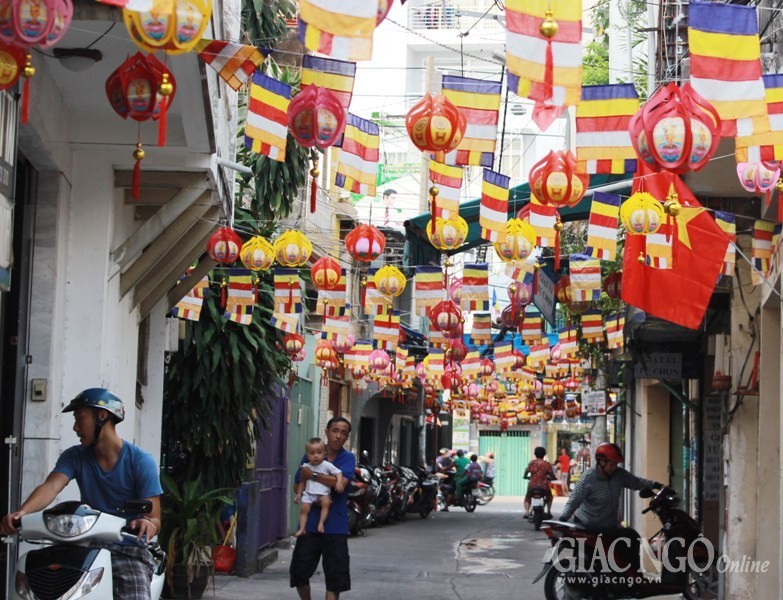 “Con về với Phật” ảnh 4 10tl.jpg