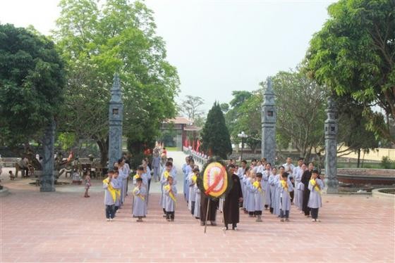 Thanh Hóa: PG huyện Triệu Sơn đạp xe mừng Phật đản ảnh 2 Phật giáo Triệu Sơn tưng bừng chào đón ngày Phật đản